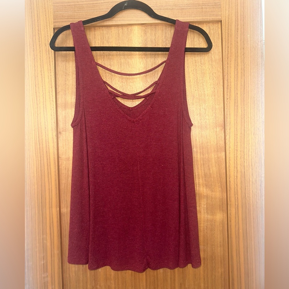 ⭐️3 for $12⭐️ Dark Red / Maroon Tank Top Super Soft - Picture 2 of 3
